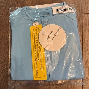 Little sleepies sky blue zippy